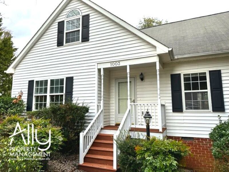 Charlottesville House: 1003 Wintergreen Lane