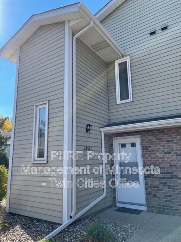 Woodbury Townhome: 2466 Cobble Hill Alcove