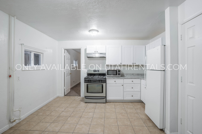 Provo House: 637 N 600 W