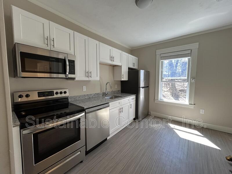 Worcester Condo: 104 Green Hill Parkway - 2