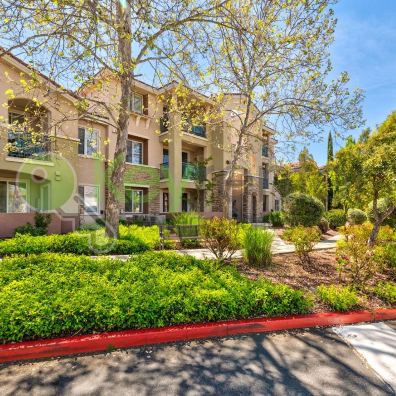Roseville House: 1501 Secret Ravine Pkwy