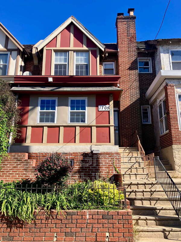 Philadelphia Condo: 1705 Bridge St