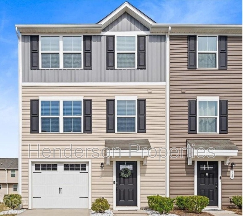 Fort Mill Townhome: 724 Dillon Way