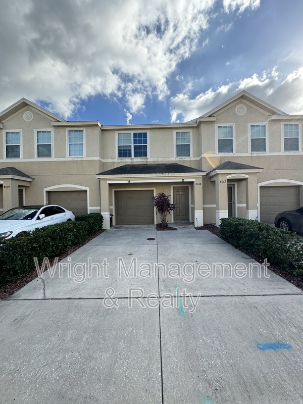 Pinellas Park Townhome: 4658 69th Place North