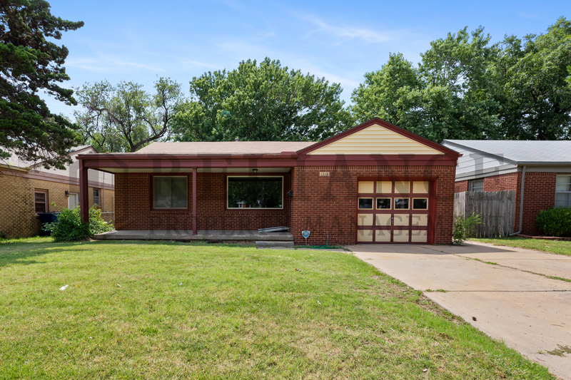 Wichita House: 1719 South Woodlawn Street