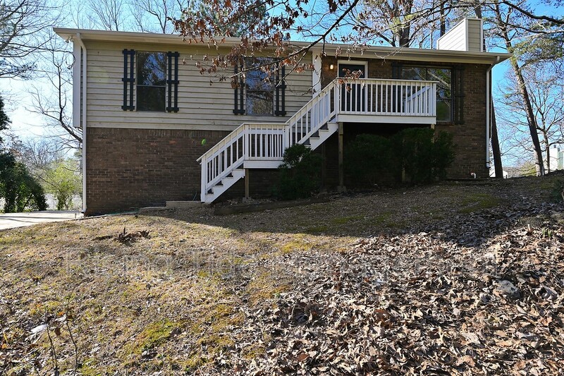 Pleasant Grove House: 436 10th Ct