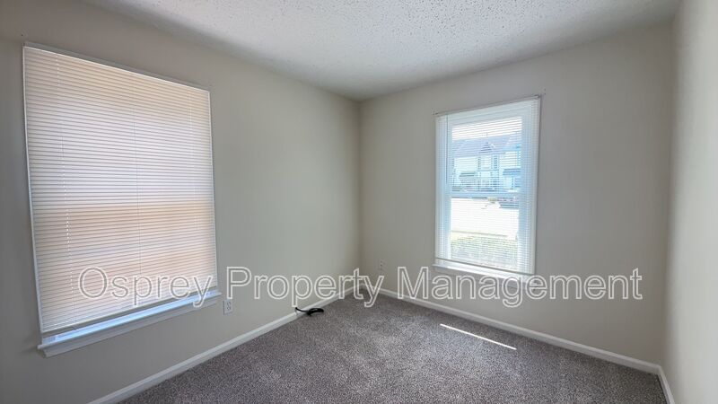 3-Bedroom Virginia Beach Home with Fenced Yard & Spacious Livin - Photo 14