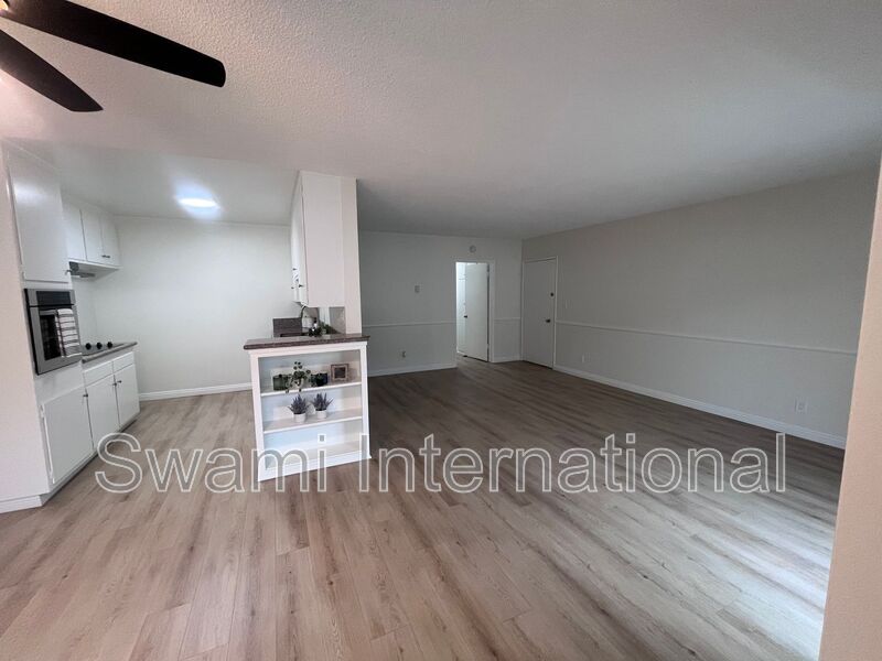 Torrance Condo: 21010 Anza Avenue