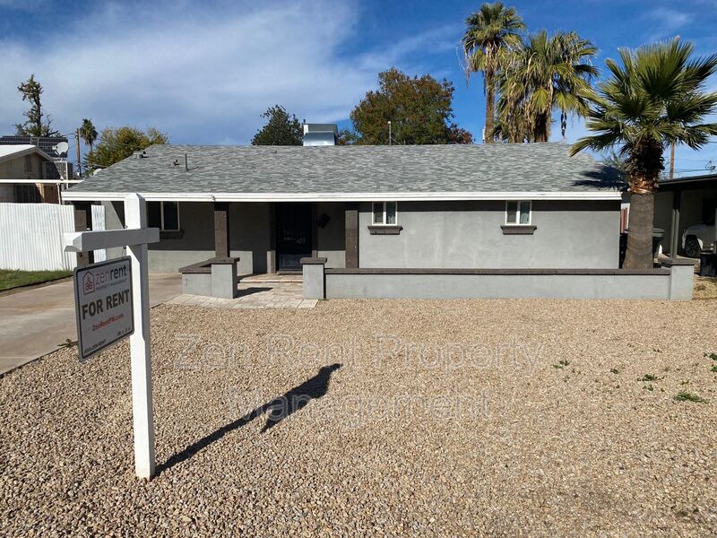 Phoenix House: 2032 W Medlock Drive