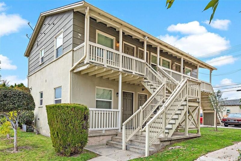 Burbank House: 2813 W Victory Blvd