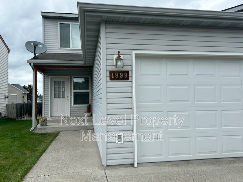 Kalispell House: 1999 Greatview Drive