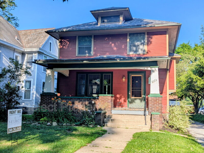 Fort Wayne House: 2526 Hoagland Ave
