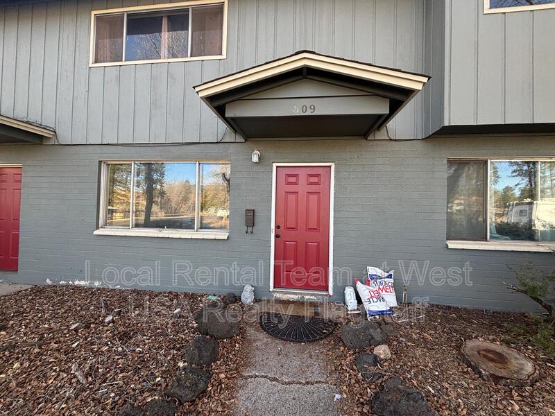 Flagstaff Townhome: 609 W Dale Ave
