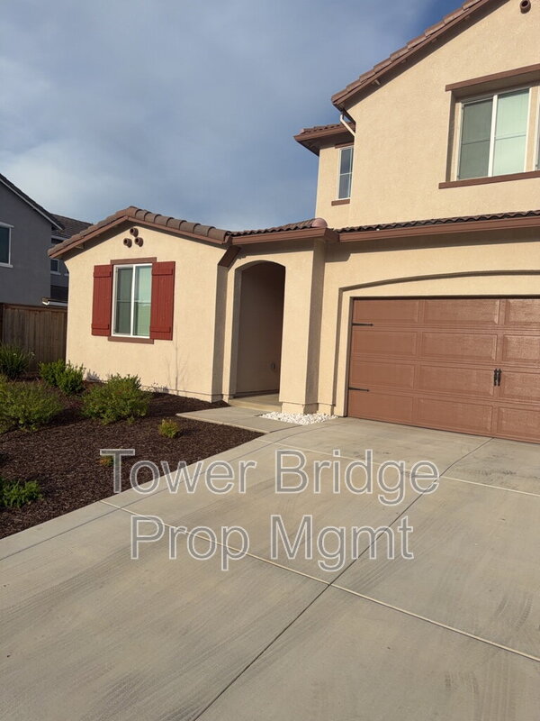 Rancho Cordova House: 4430 Lorikeet Way