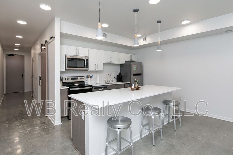 West Des Moines Condo: 315 5th St