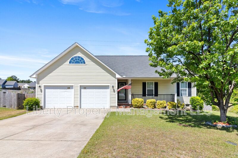 Hope Mills House: 2404 Camp Lejeune Court