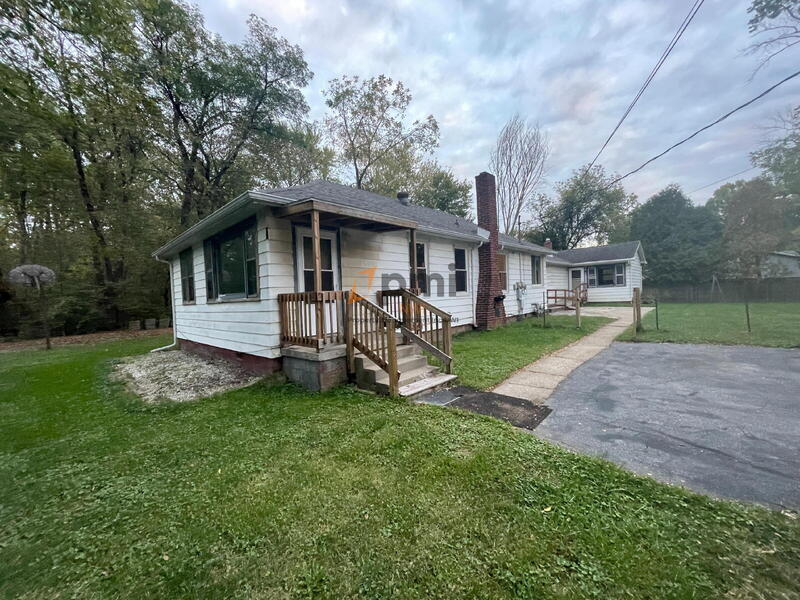 Porter Condo: 75 Hjelm Road