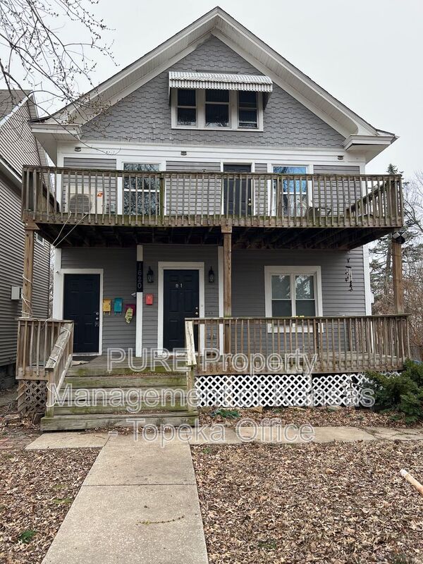 Topeka House: 1620 SW College Ave.