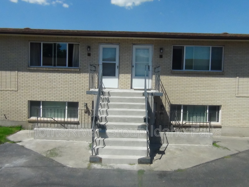Idaho Falls House: 640 Hansen Ave