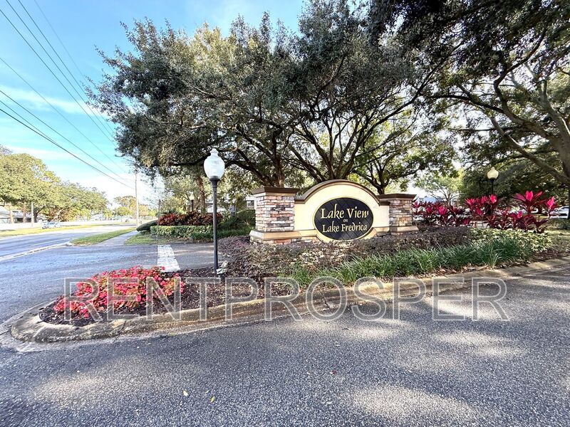 Orlando Condo: 5980 Scotchwood Glen