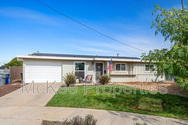 Imperial Beach House: 1212 Oneonta Avenue