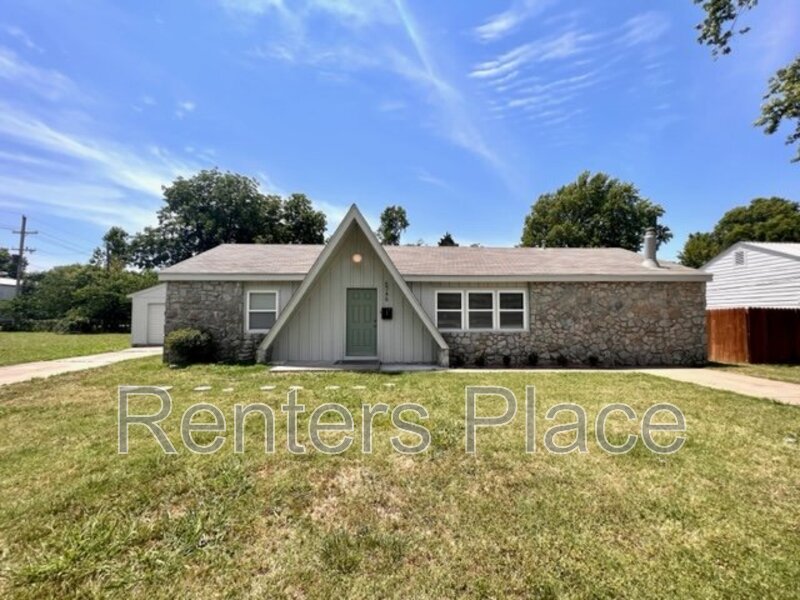 Tulsa House: 5746 South Rockford Avenue