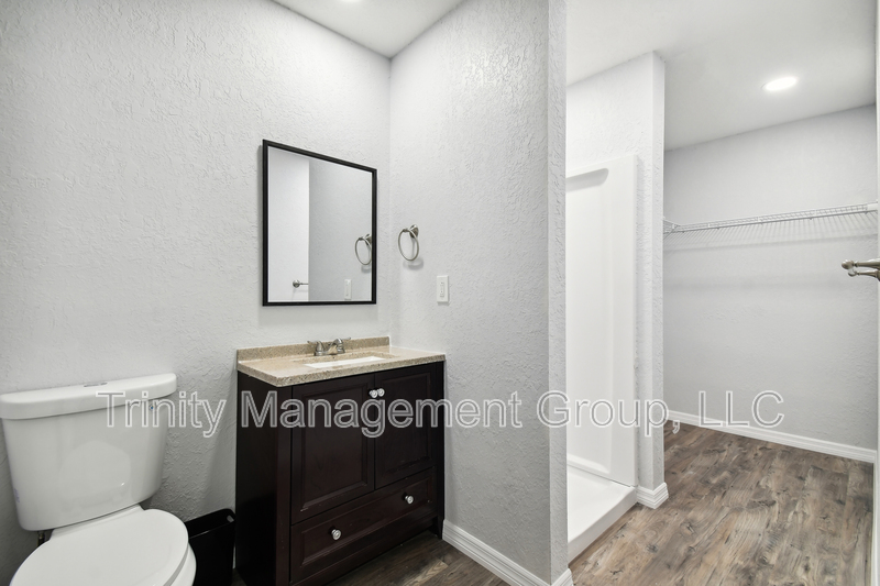 Dunedin House: 1051 Dogwood Drive - Room 4