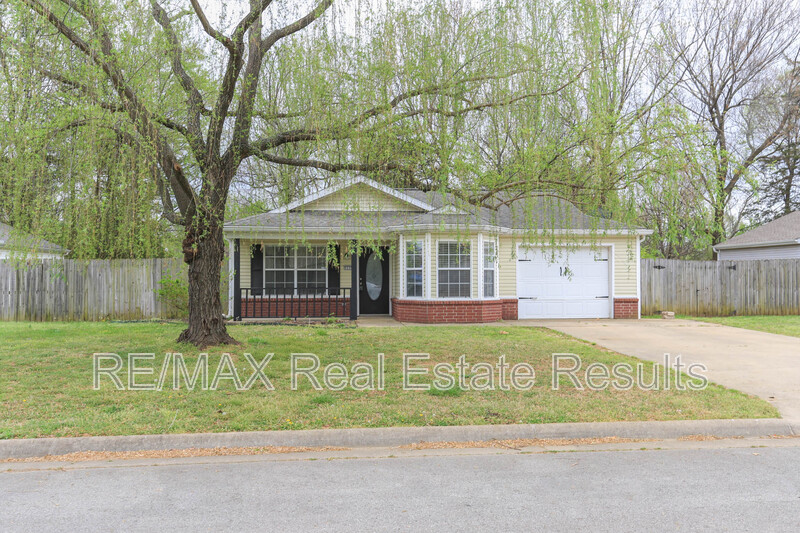 Fayetteville Condo: 3235 W Wildflower St