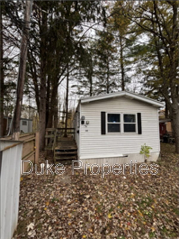 Seneca Falls House: 26 Chapin St