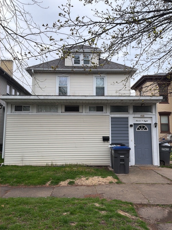 Sheboygan Condo: 708 Saint Clair Avenue