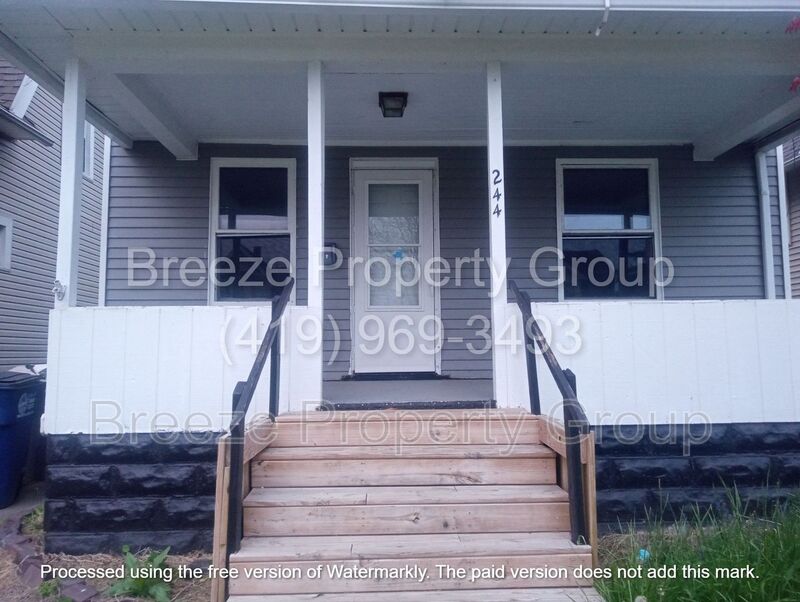 Toledo House: 244 Knower St