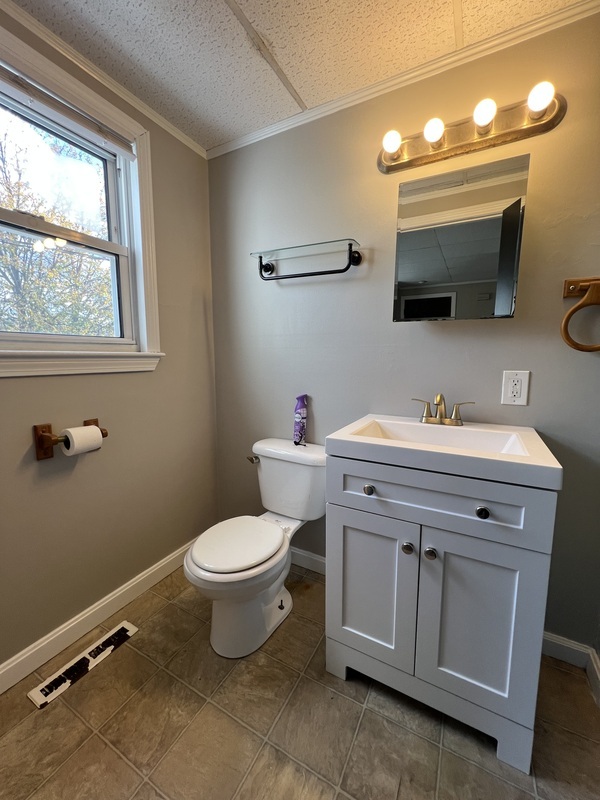 Fall River Condo: 77 Massasoit St