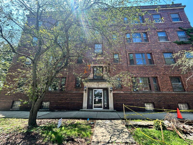 La Porte Condo: 710 Perry St