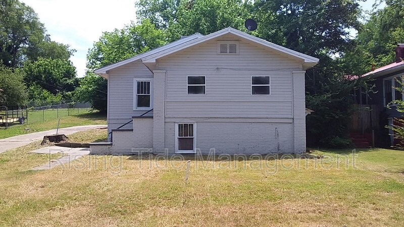 Midfield House: 511 10th Ave