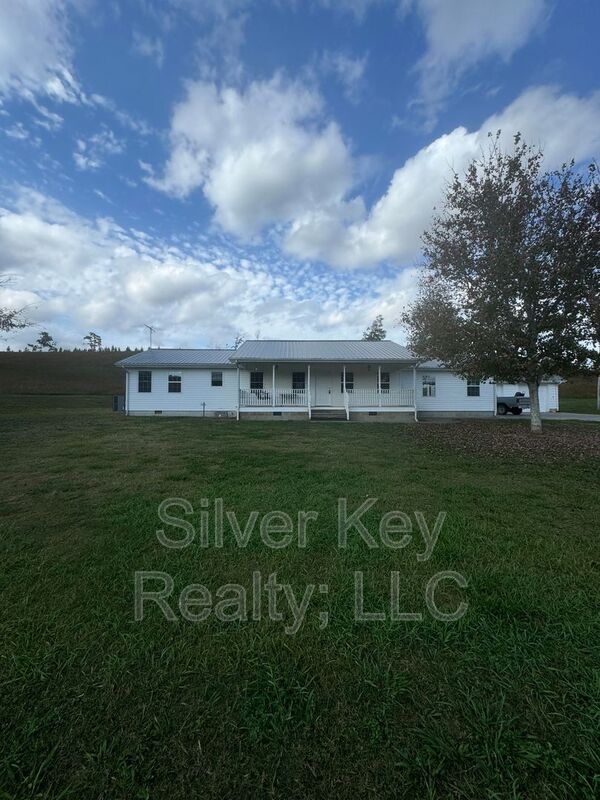 Decatur House: 106 County Road 190