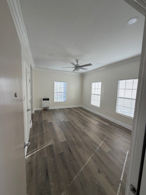 Los Angeles Condo: 334 N. Heliotrope Dr. - 201