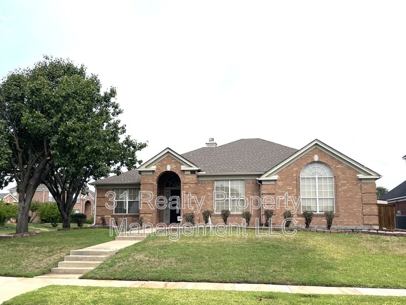 Carrollton House: 1307 Edinboro Ln