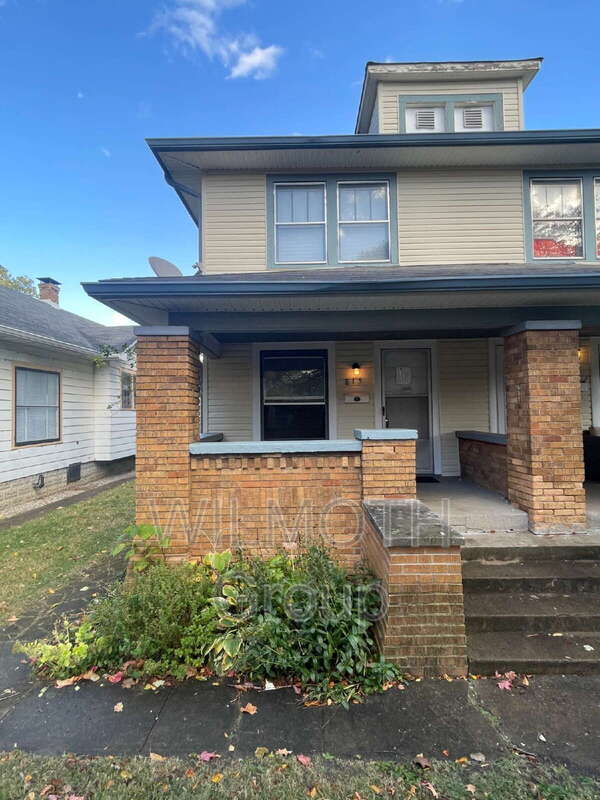 Indianapolis House: 815 North Riley Avenue