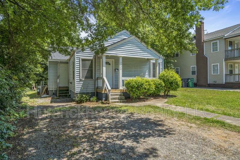 Charlotte House: 2320 Olando Street - 1