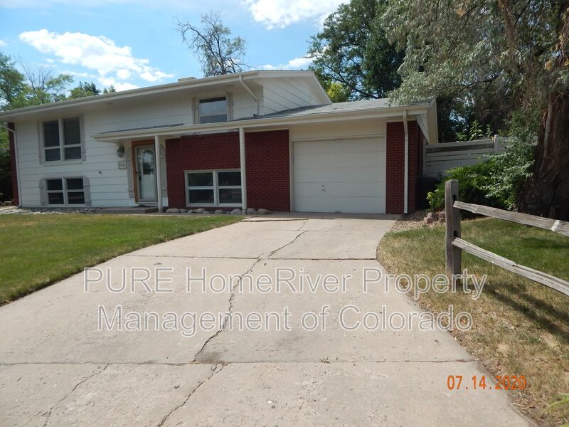 Littleton House: 6276 W Monticello Ave
