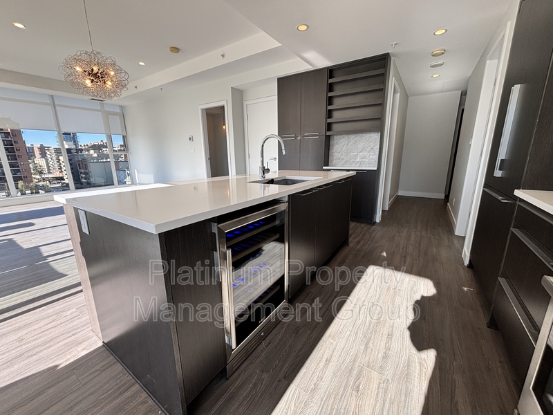 Calgary House: 506