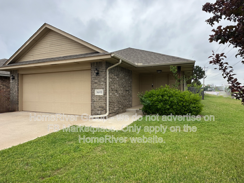 Oklahoma City Condo: 1601 Everglade Ct