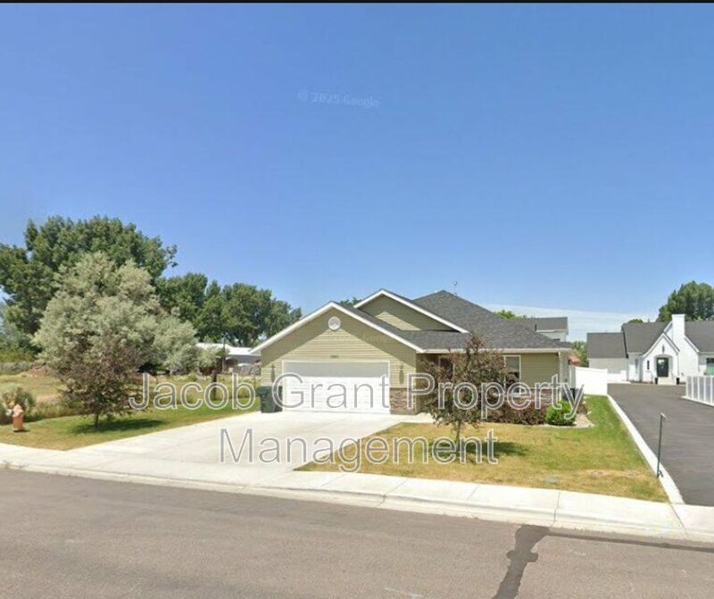 Pocatello House: 1360 Lilac
