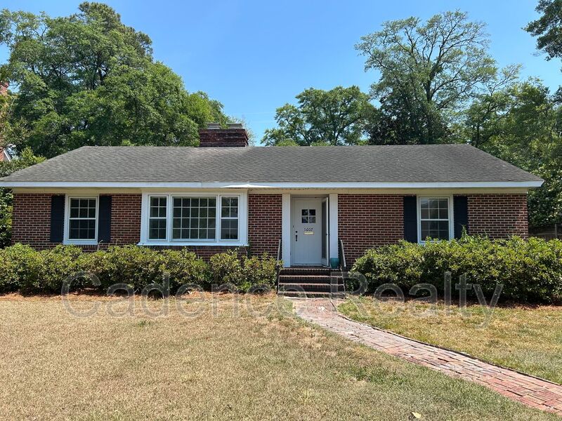 Wilmington House: 1607 Azalea Dr