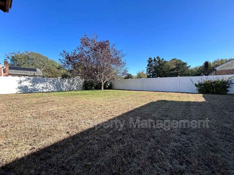 Beautifully Updated Brick Ranch! "ASK ABOUT OUR ZERO DEPOSIT" - Photo 11