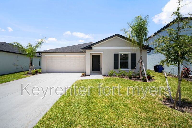 North Fort Myers House: 17633 Paradiso Way