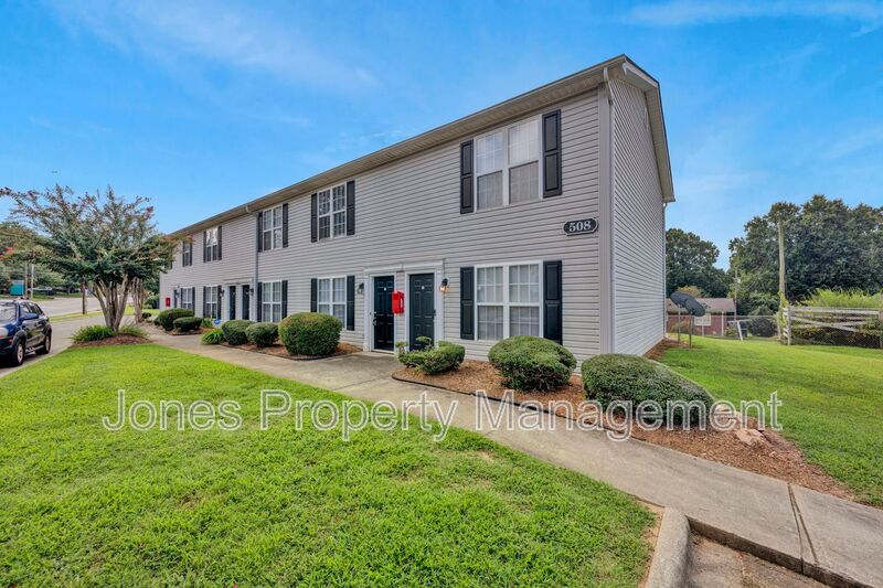 Kannapolis Townhome: 508 Jackson Park Road #24
