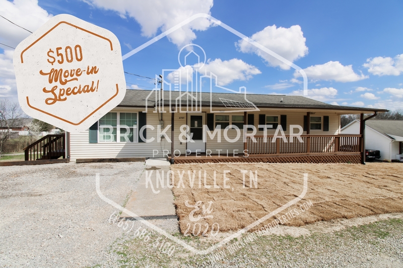 Maryville House: 1737 Lively Road
