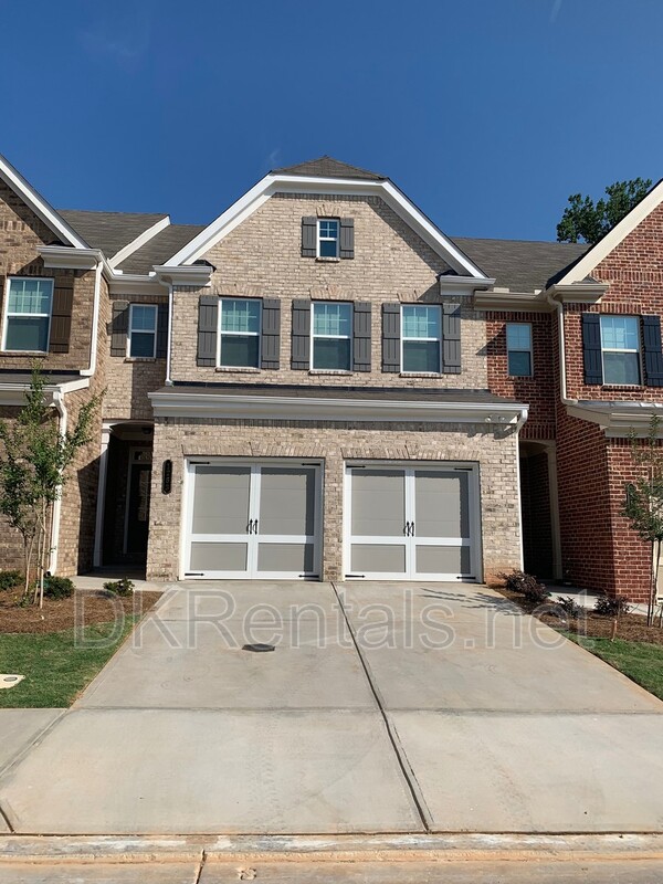 Cumming House: 1263 Elderwood Way