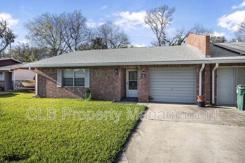 Holly Hill House: 910 New Castle Ct